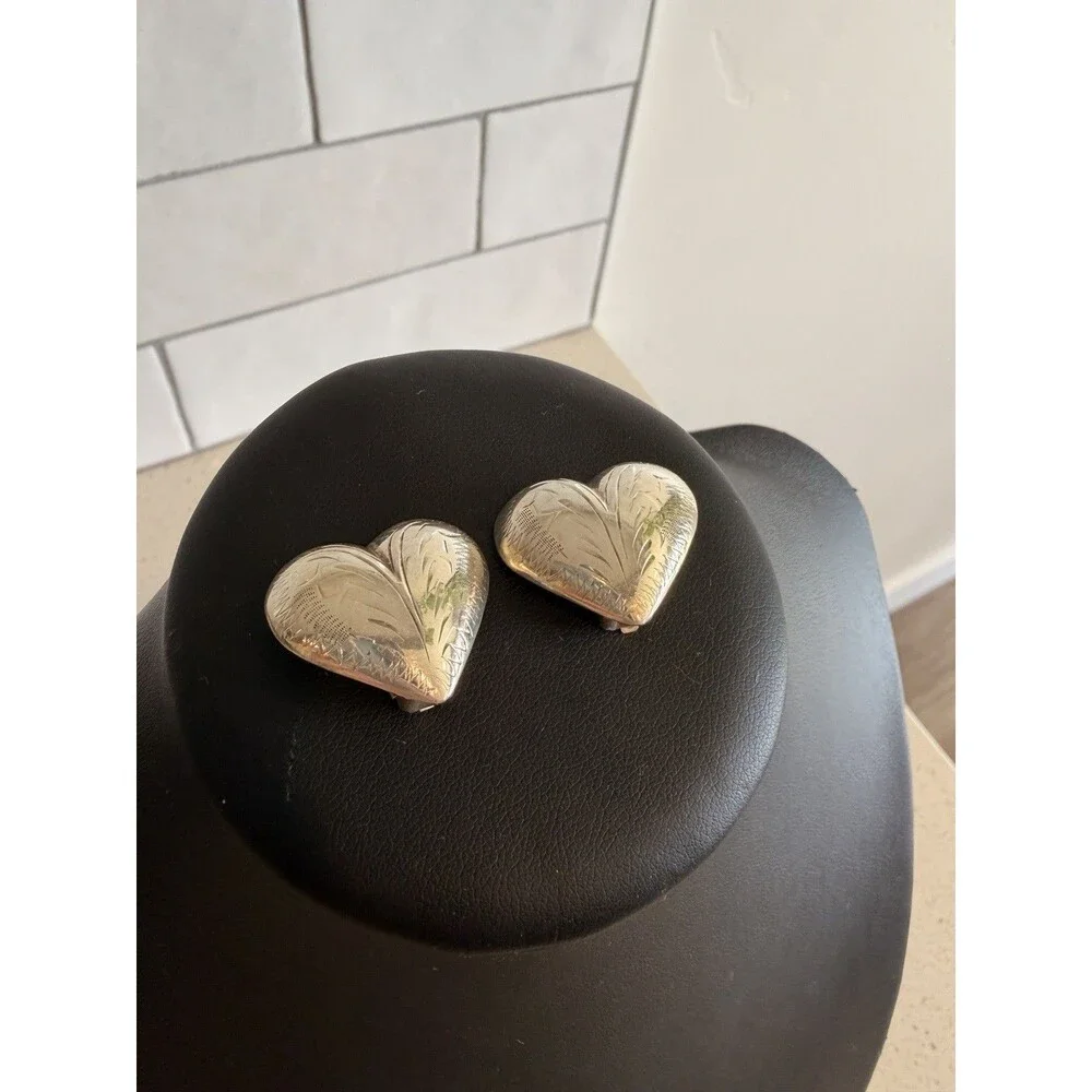 925 Stamped Sterling Silver Floral Etched Heart Clip On Earrings Cottagecore